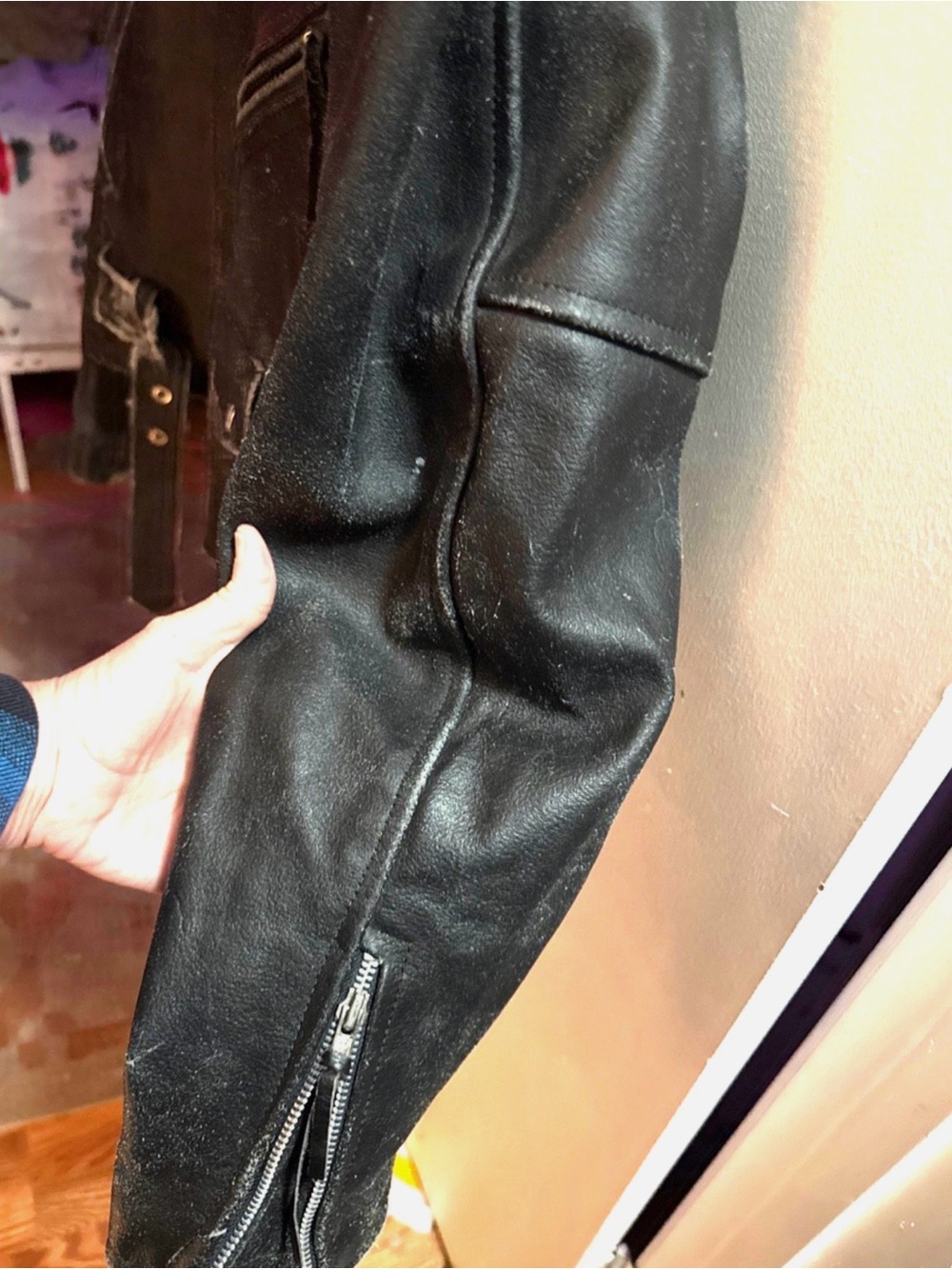 Vintage Metallica Leather Biker Jacket with Blue Skull Back Graphic - Style - Picture 4 of 8